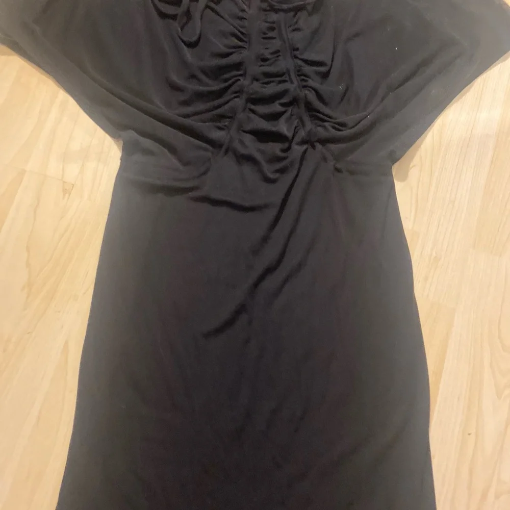 2009 CHANEL Runway Black Batwing Dress - Picture 10 of 13